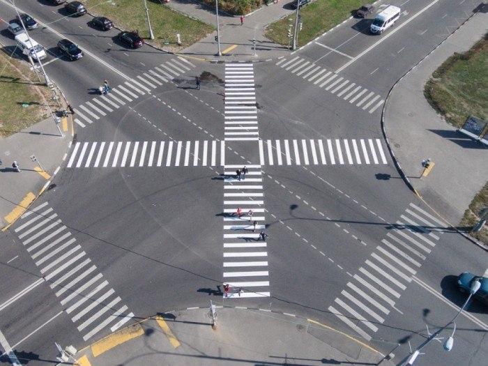 Диагональный пешеходный переход.